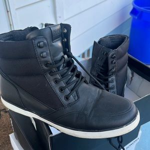 Aldo men’s black water resistant shoes